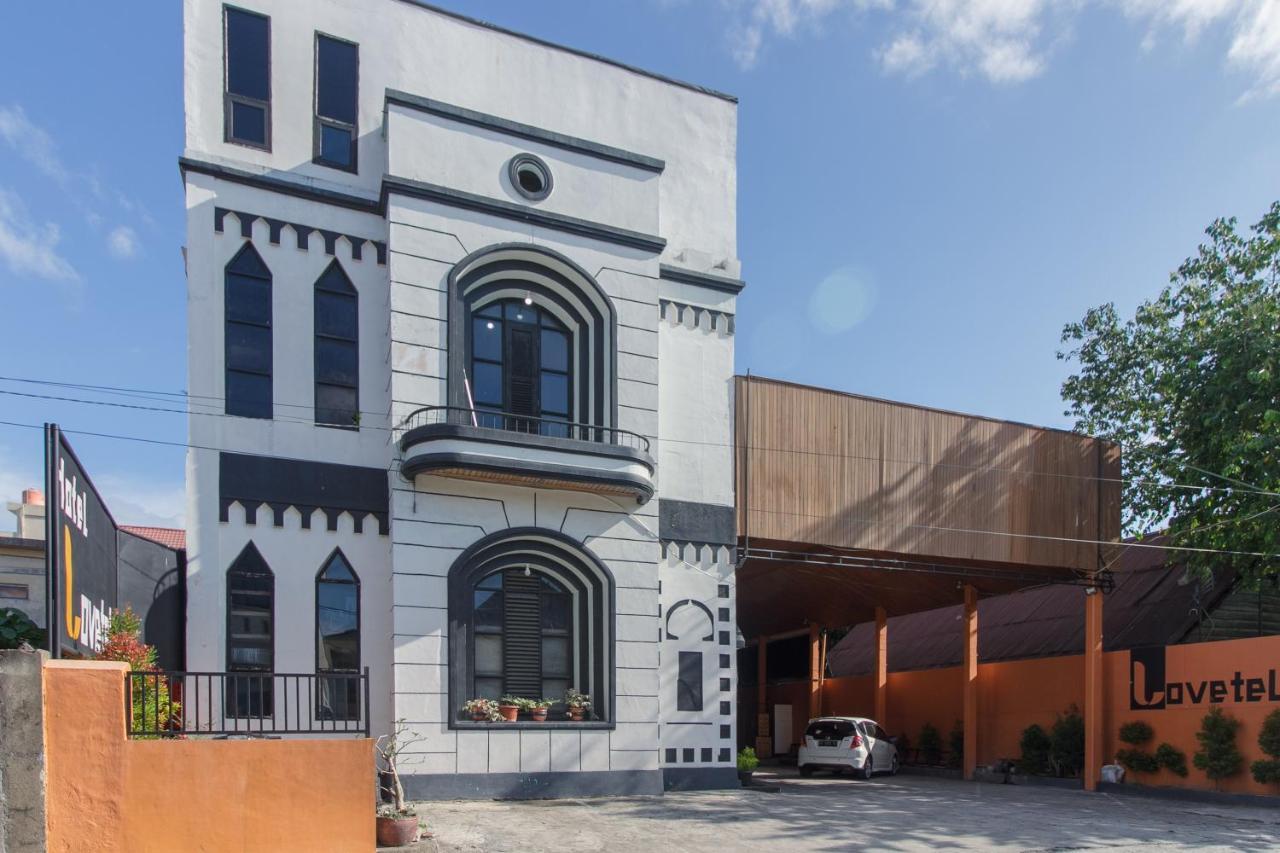 Reddoorz Near Jalan Sudirman Padang Hotel Ngoại thất bức ảnh